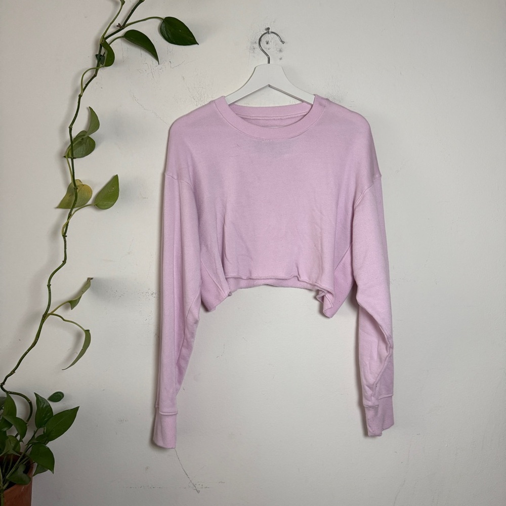 Katie J NYC Cropped Pink Sweatshirt.  JUNIOR SIZING X (Adult)